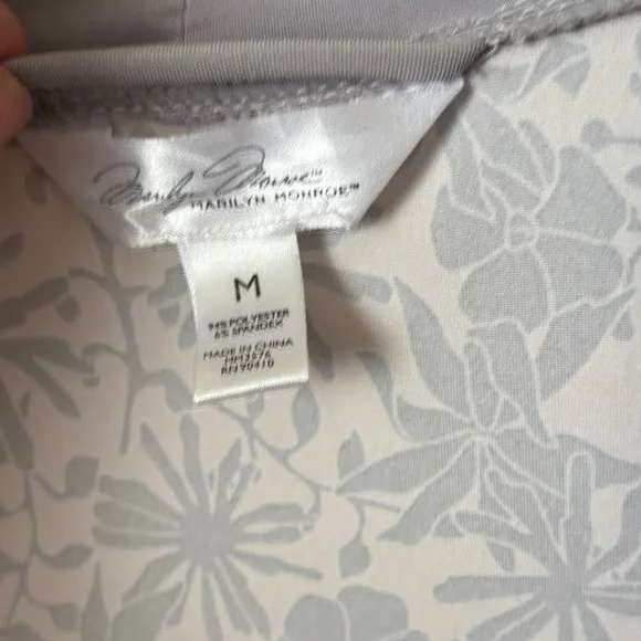 Marilyn Monroe Women's Robe - Picture 2 of 4